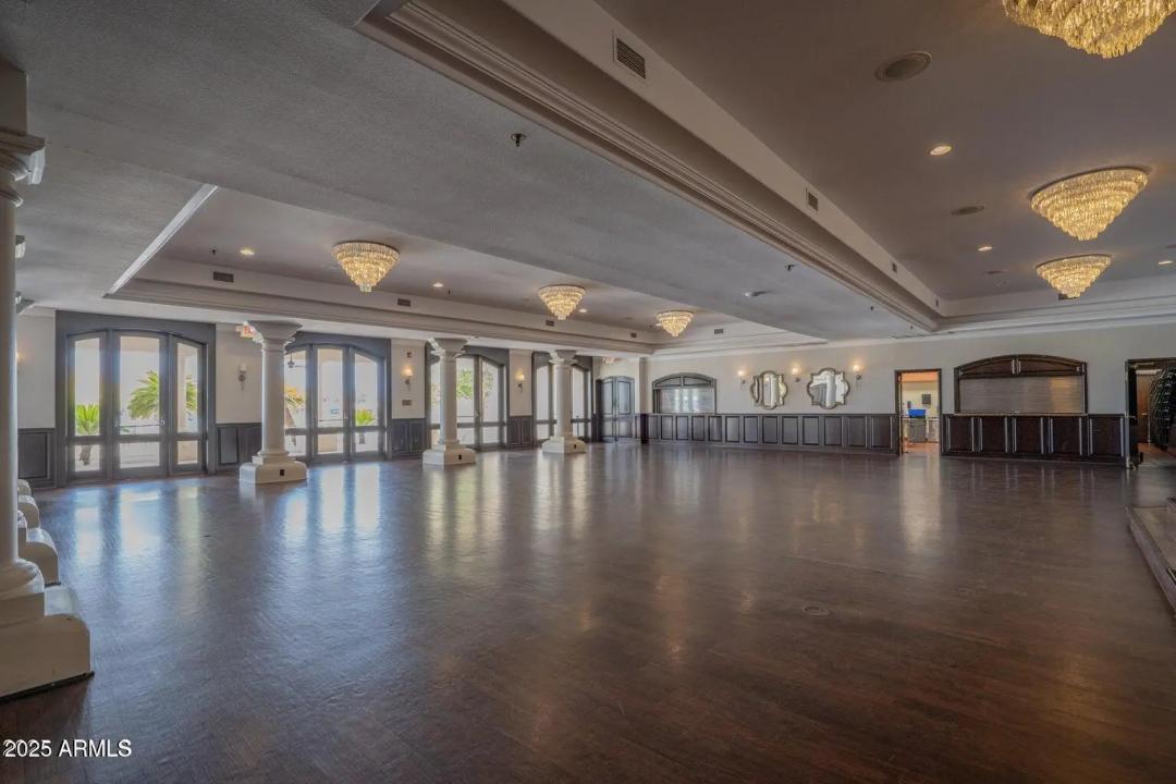 Real Estate Picture 64