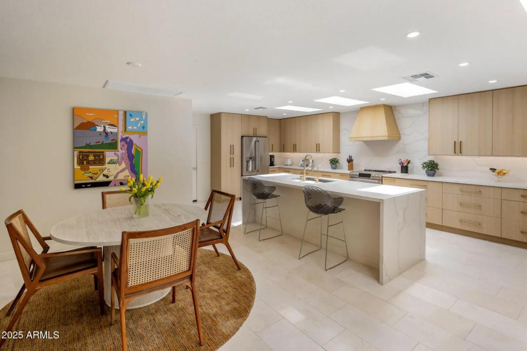 Real Estate Picture 2