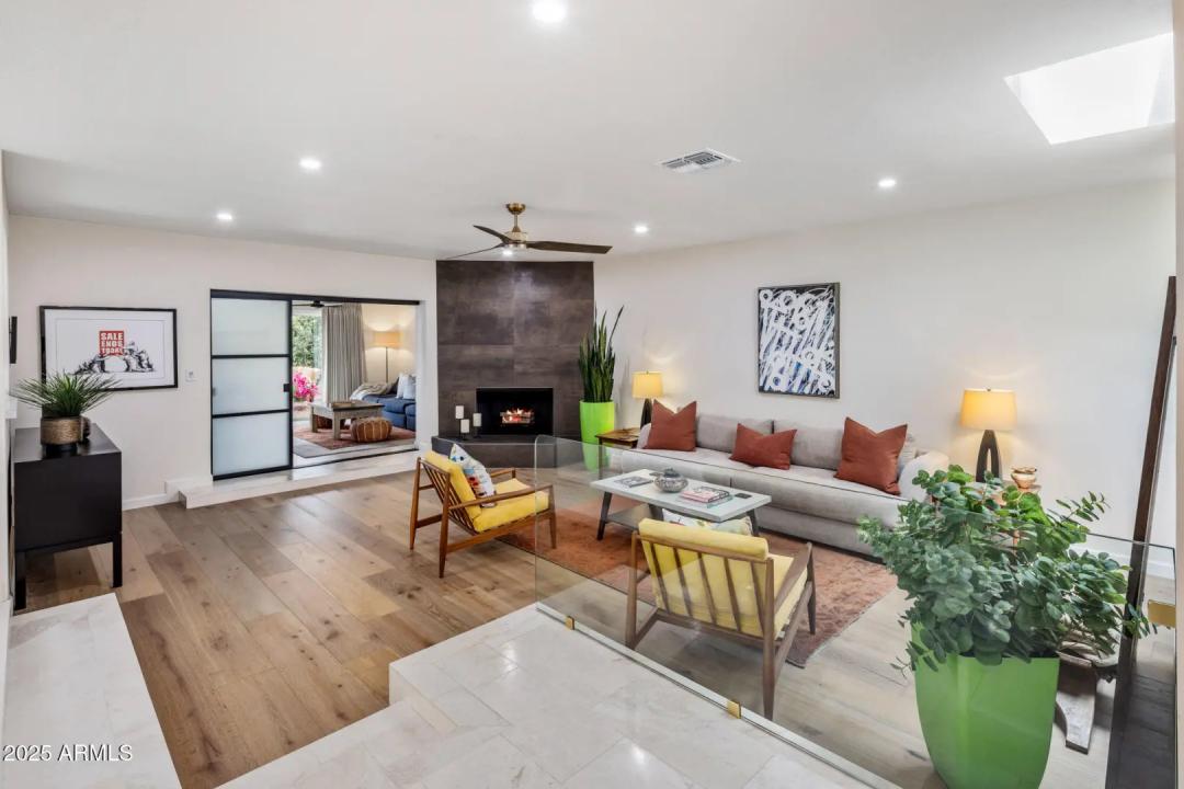 Real Estate Picture 7