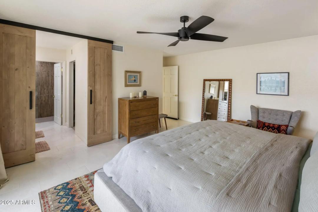 Real Estate Picture 10