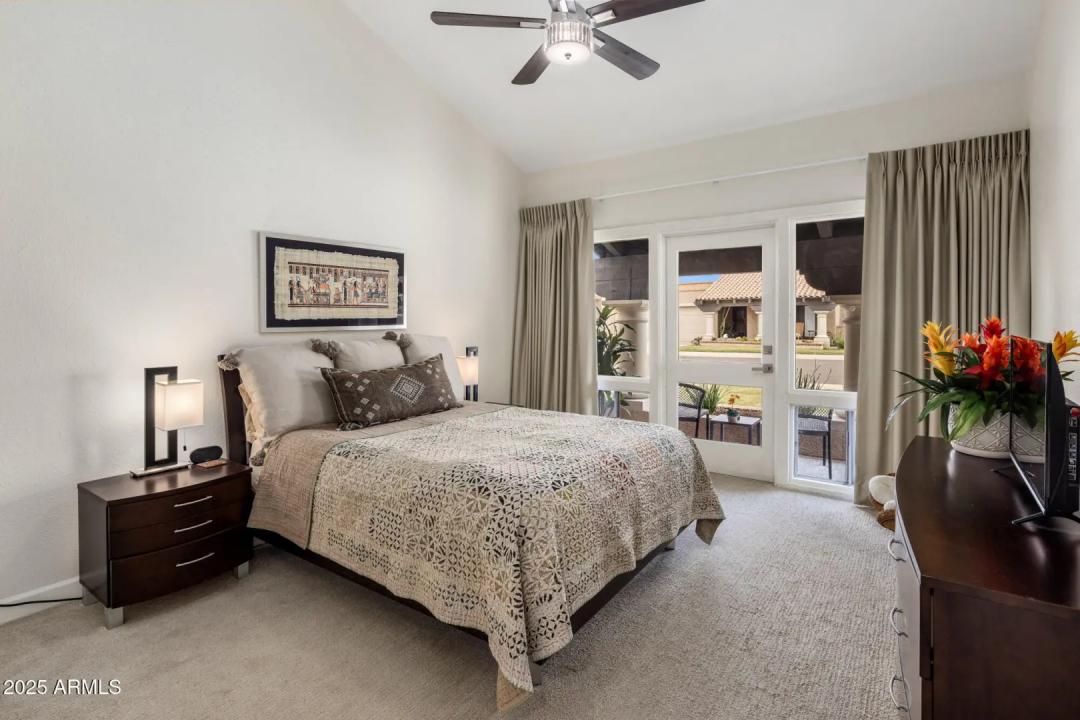 Real Estate Picture 15