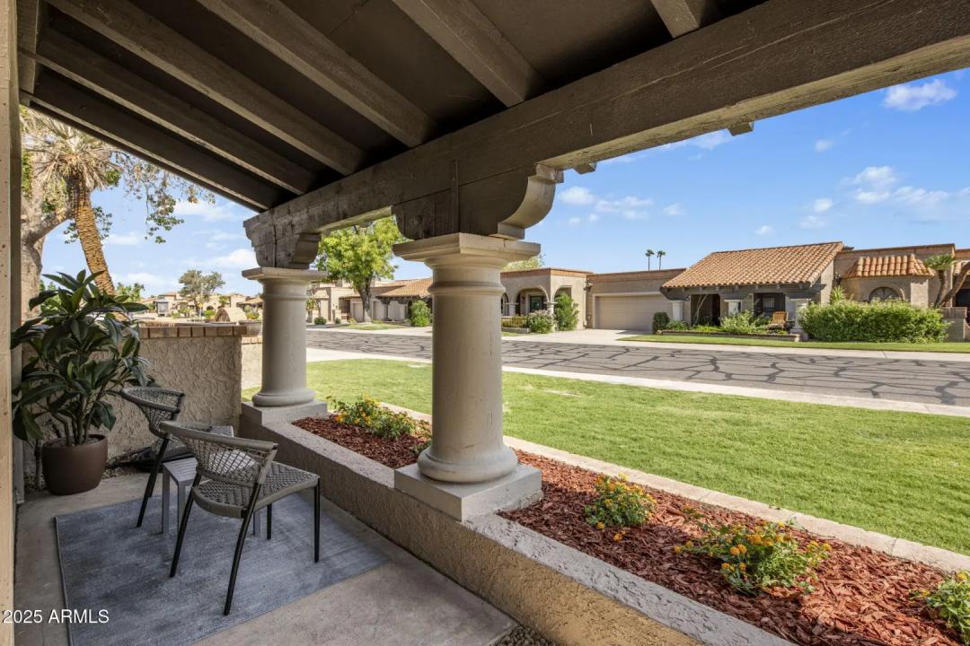Real Estate Picture 24