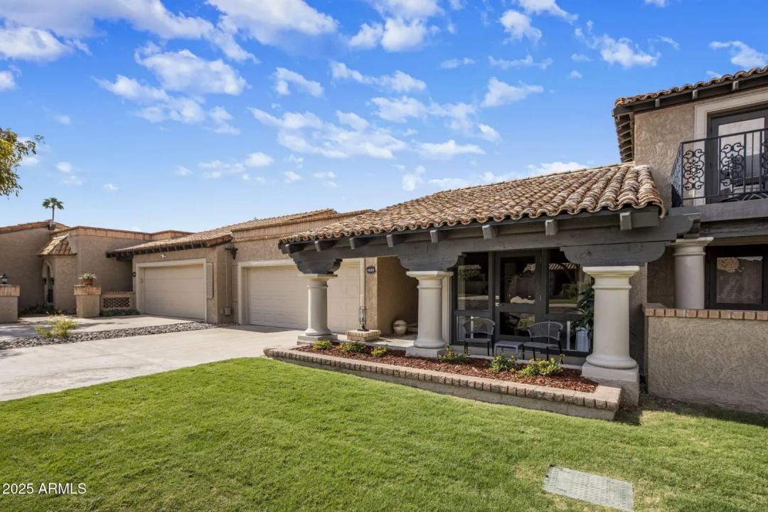 Real Estate Picture 25