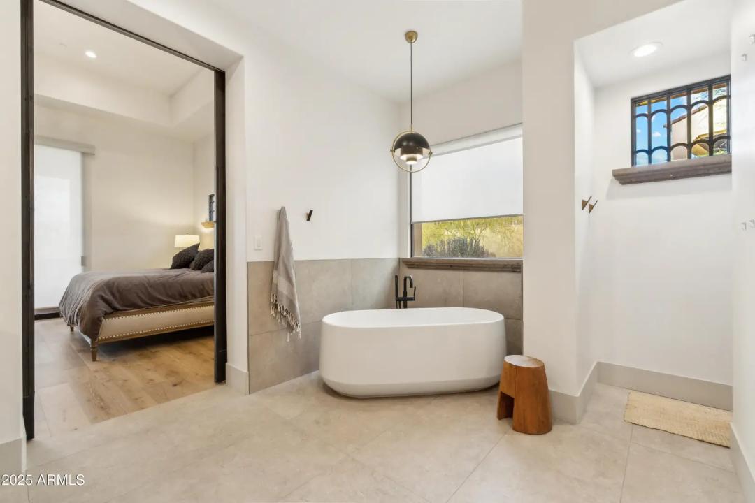 Real Estate Picture 20