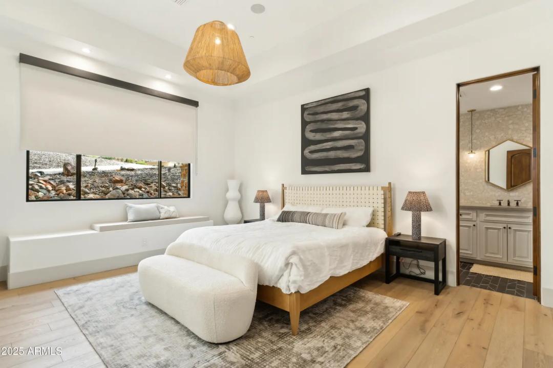 Real Estate Picture 34