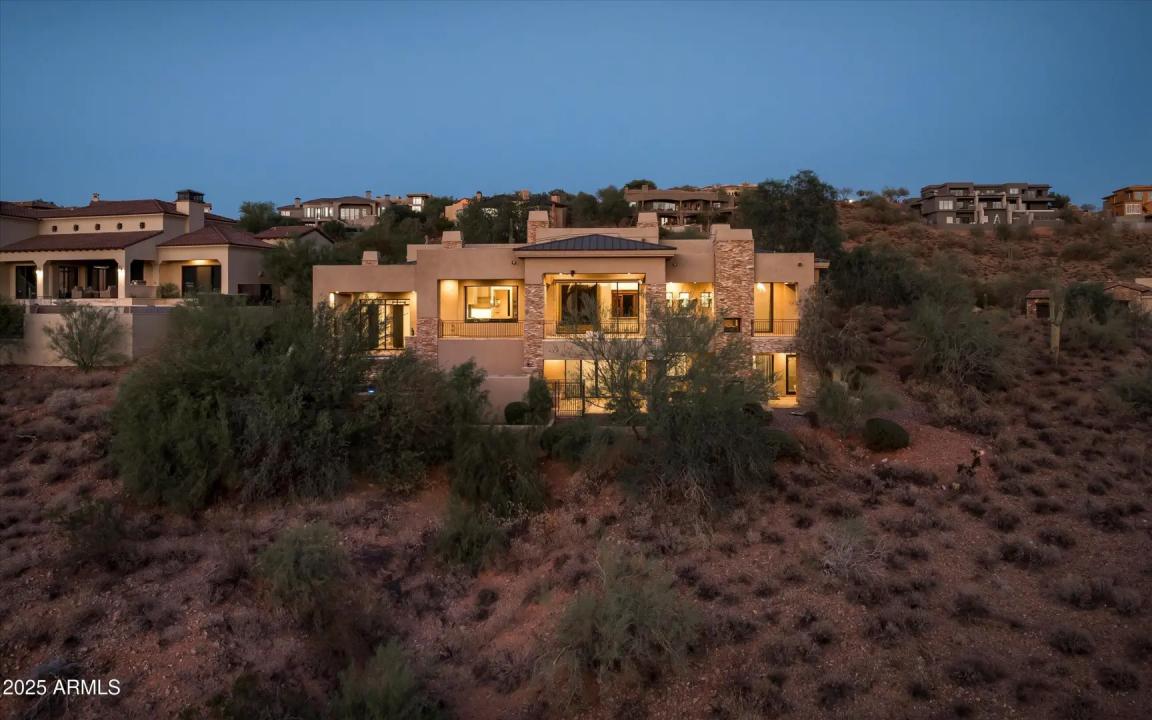 Real Estate Picture 6