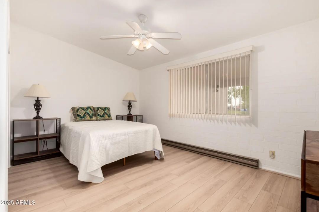 Real Estate Picture 11