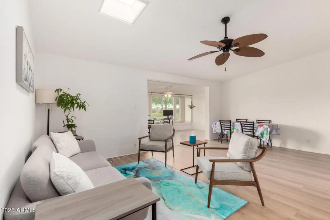 Real Estate Picture 5