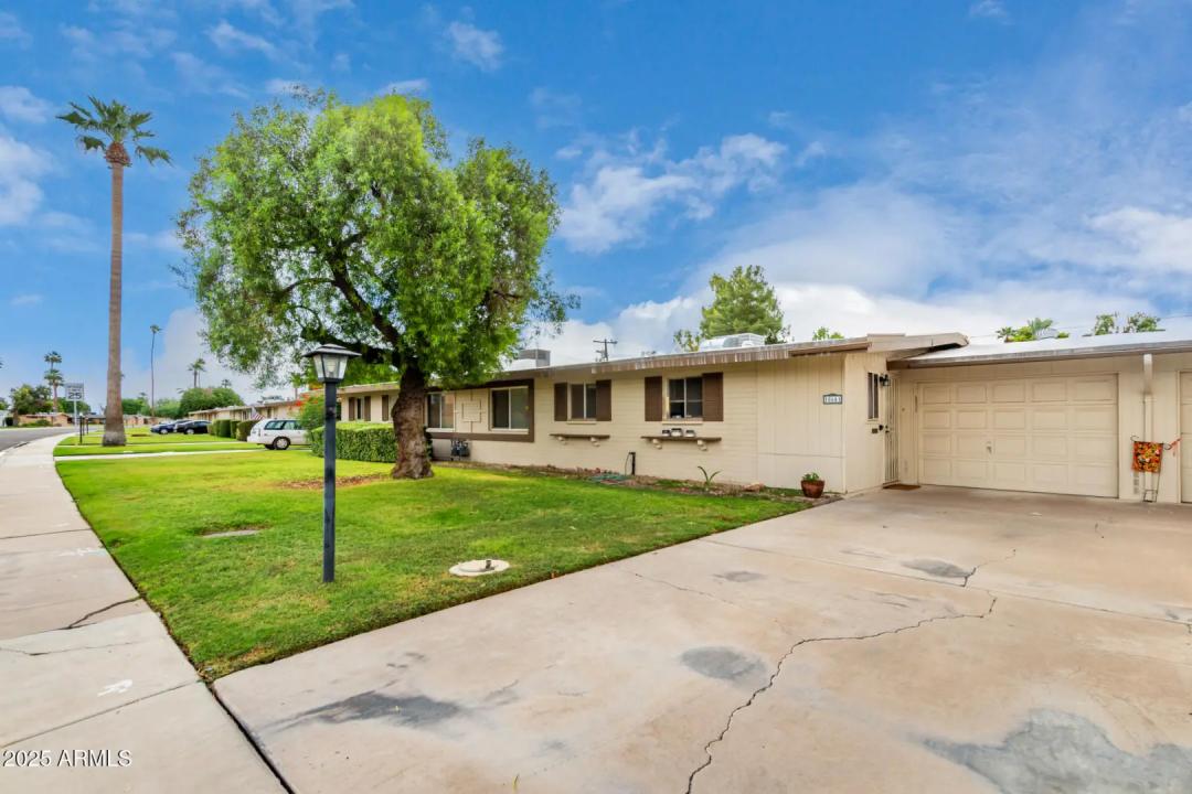 Real Estate Picture 3