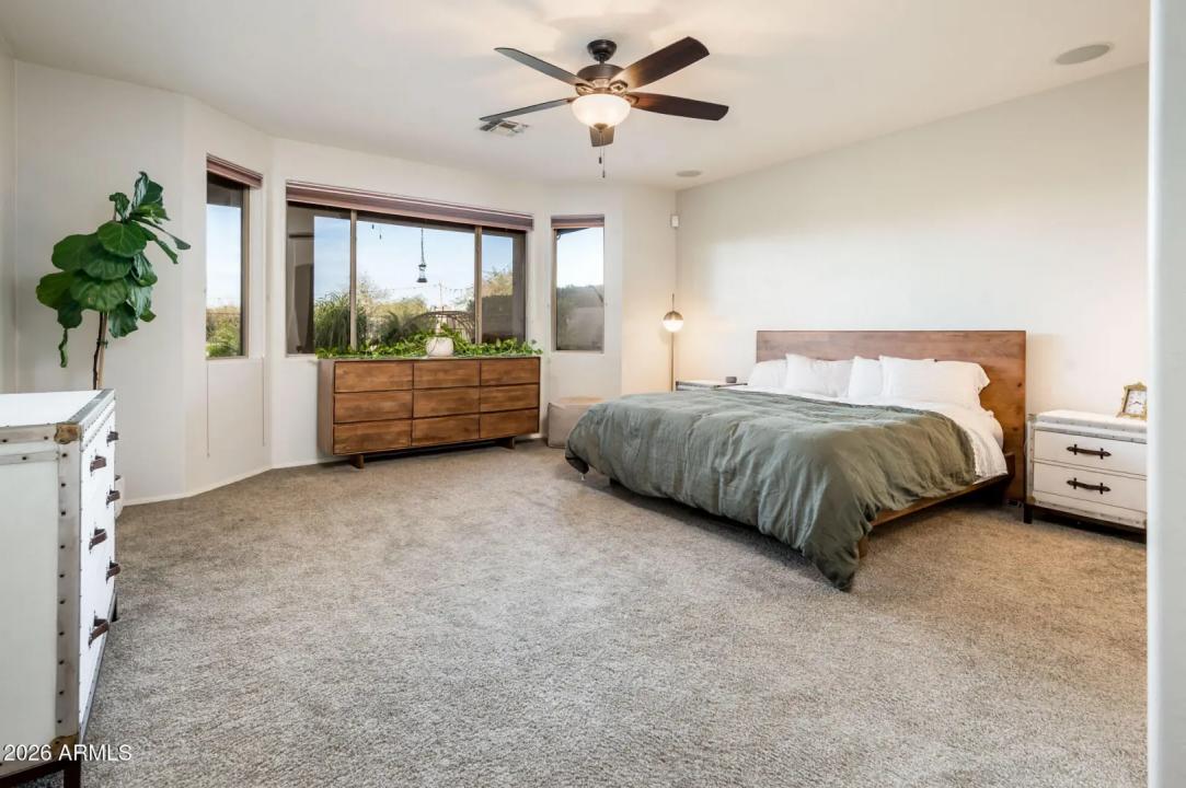 Real Estate Picture 13