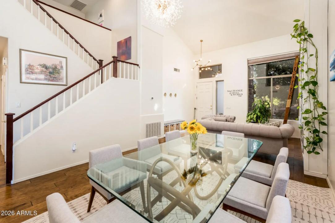 Real Estate Picture 6