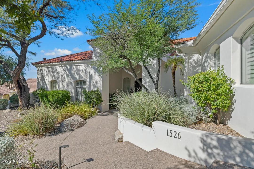 Real Estate Picture 13
