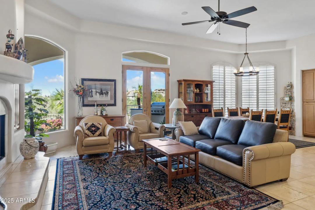 Real Estate Picture 24