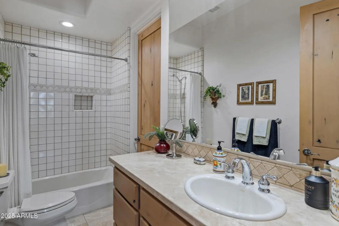 Real Estate Picture 46