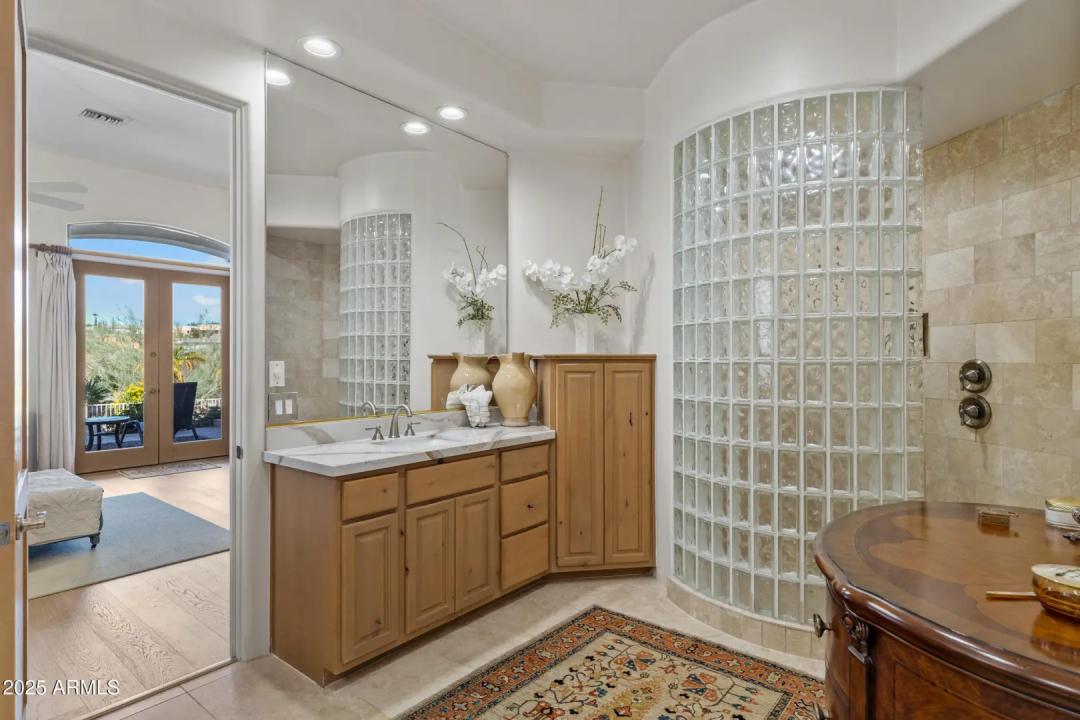 Real Estate Picture 39