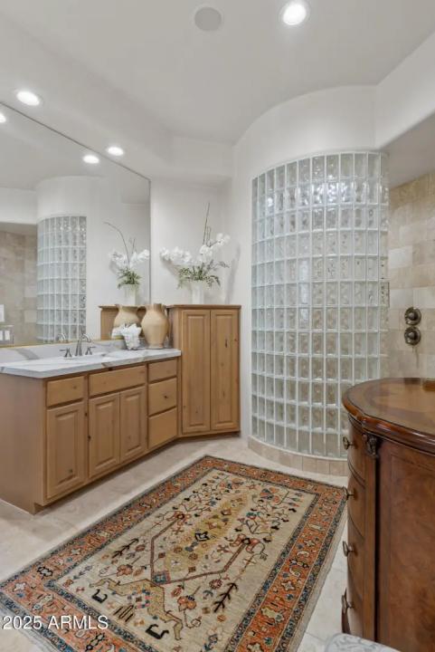 Real Estate Picture 42