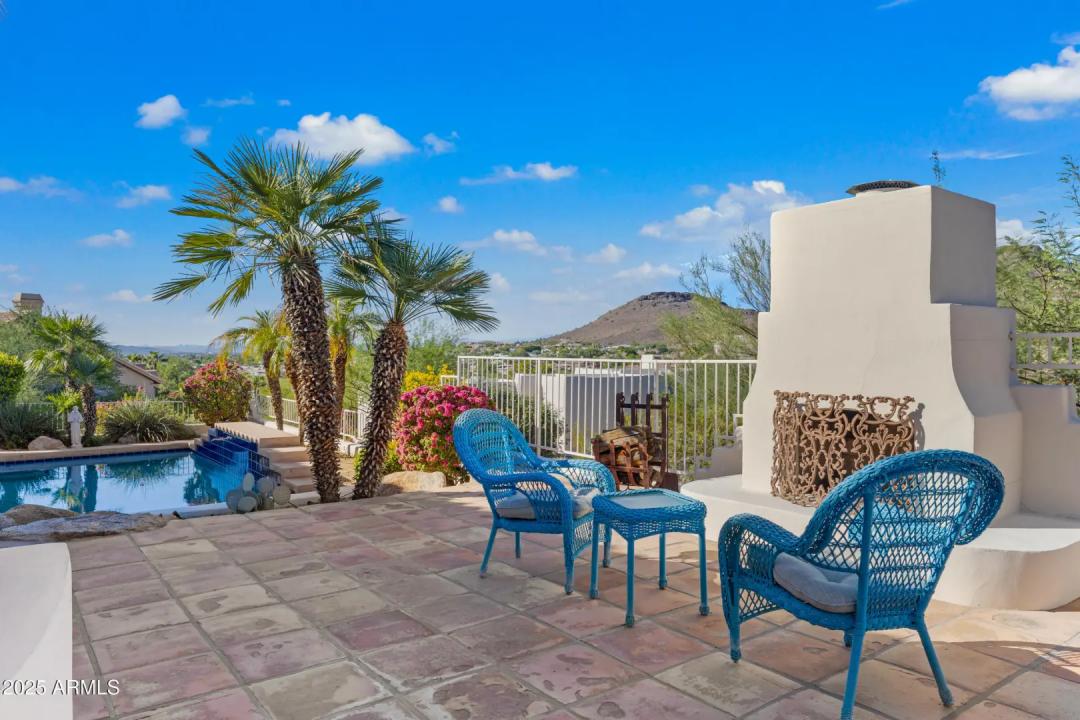 Real Estate Picture 7