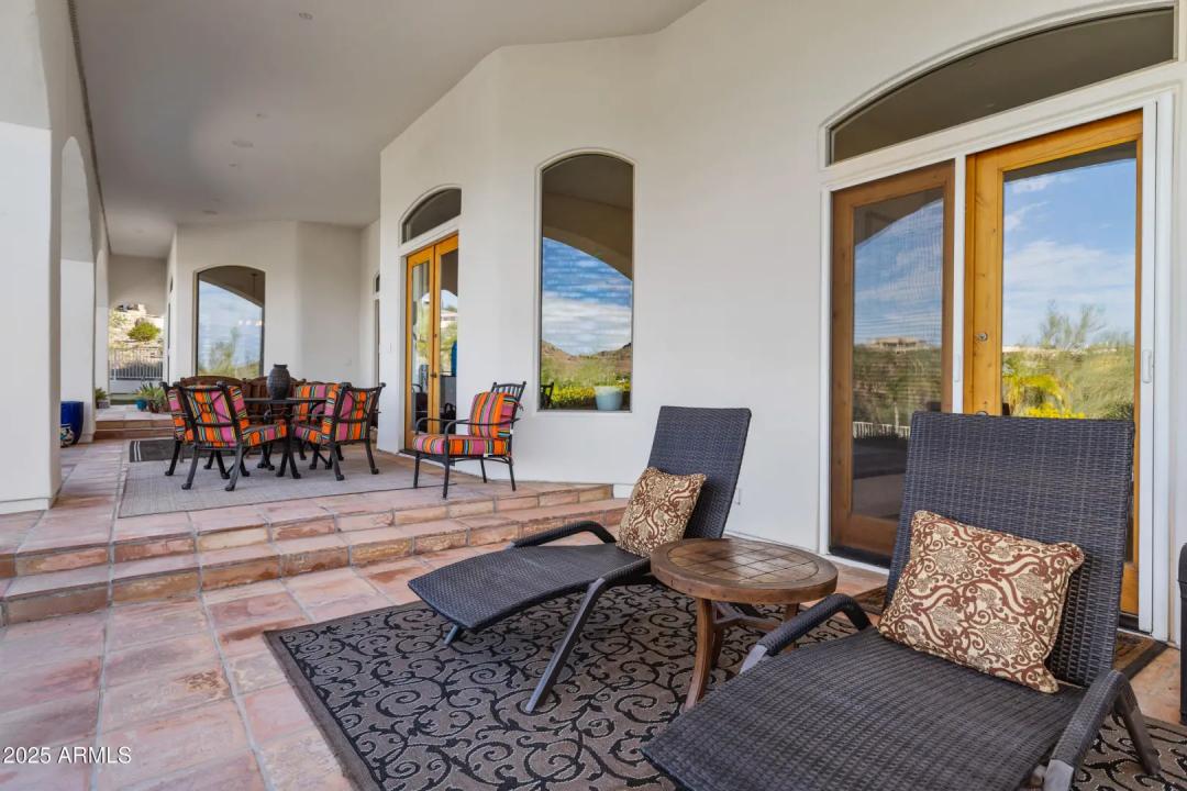 Real Estate Picture 6