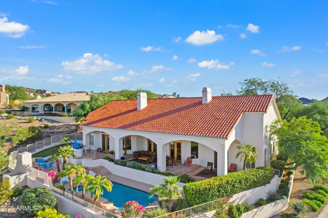 Real Estate Picture 1