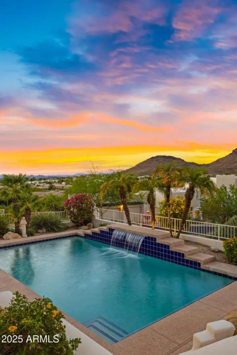 Real Estate Picture 4