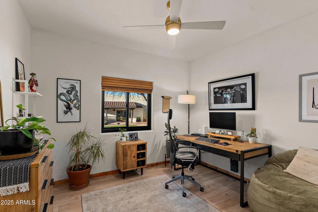 Real Estate Picture 14