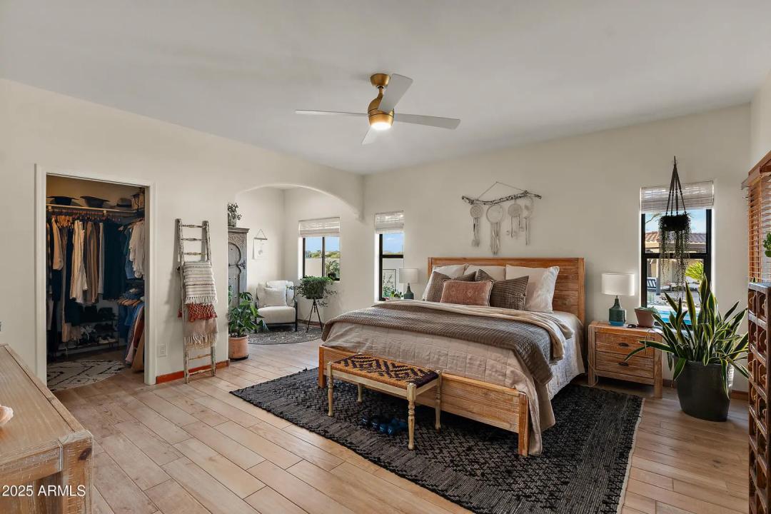 Real Estate Picture 18