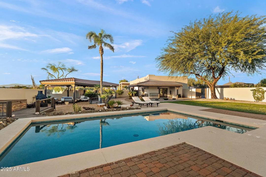 Real Estate Picture 27