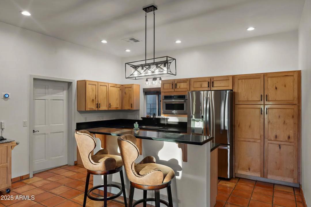Real Estate Picture 33