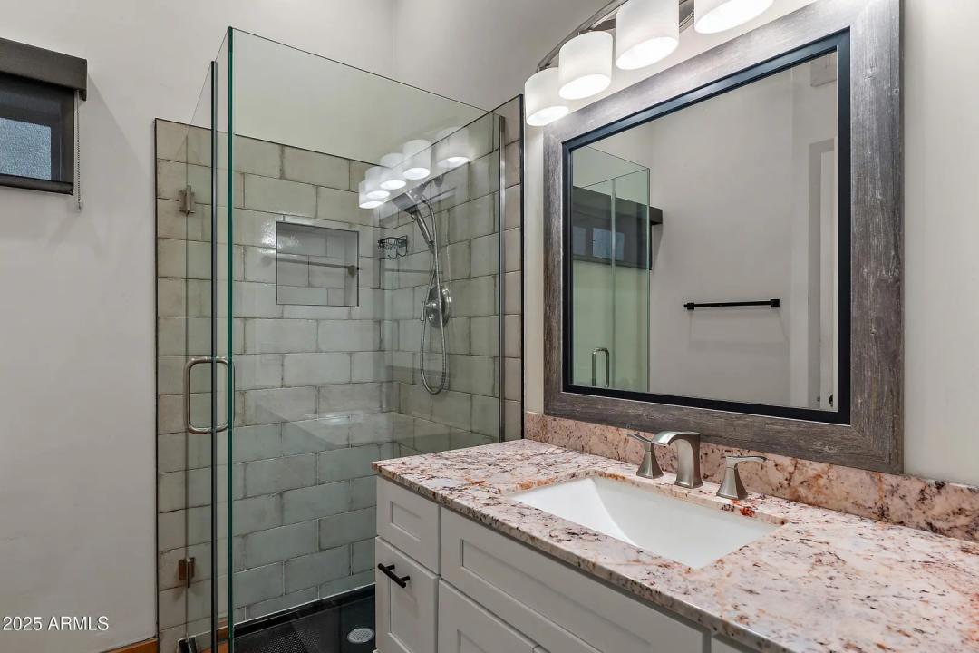 Real Estate Picture 39