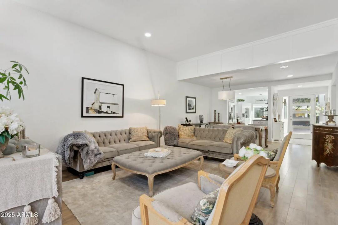 Real Estate Picture 13