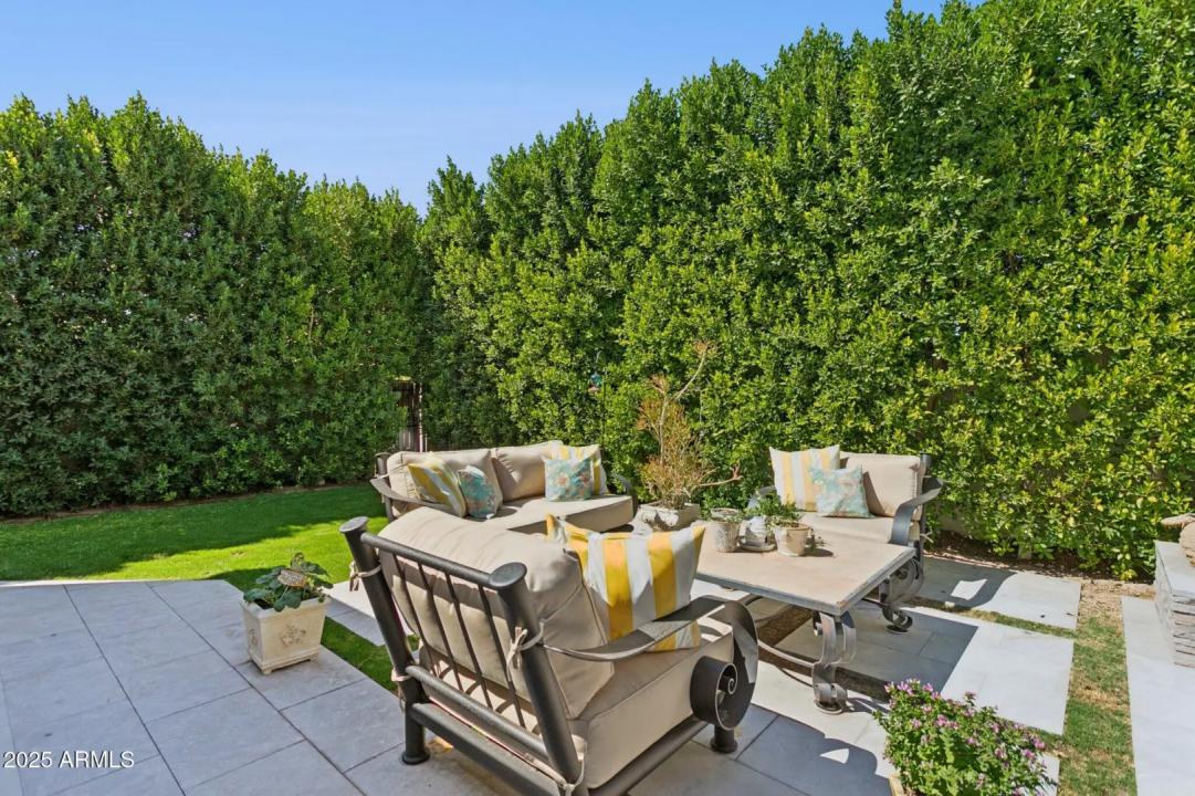 Real Estate Picture 44