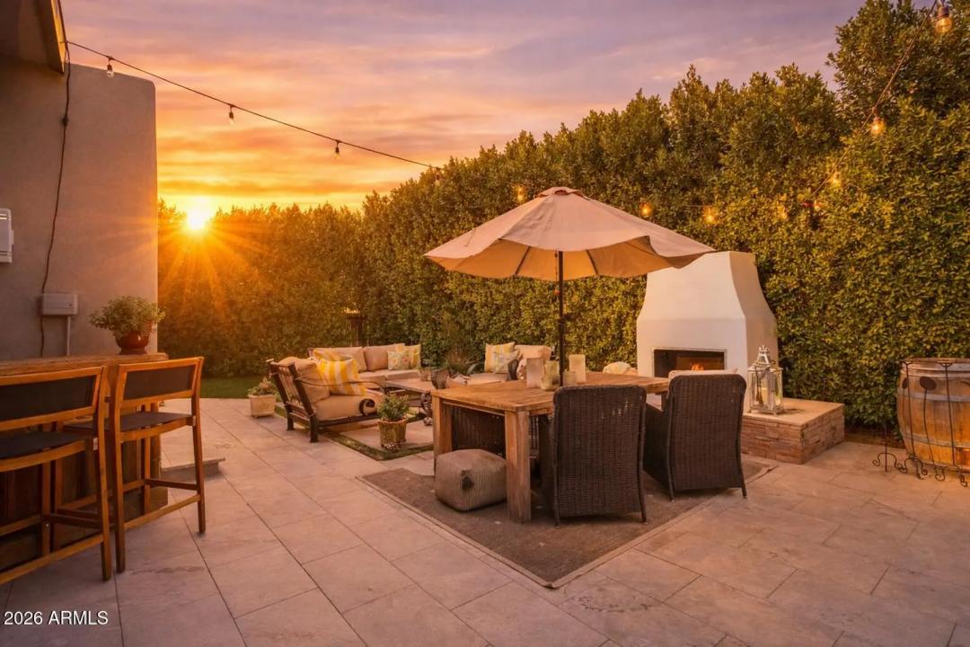 Real Estate Picture 1