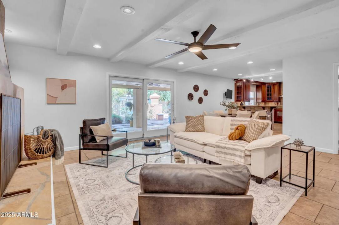 Real Estate Picture 13