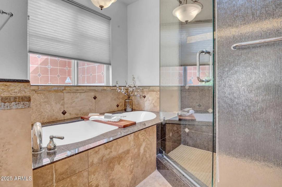 Real Estate Picture 22