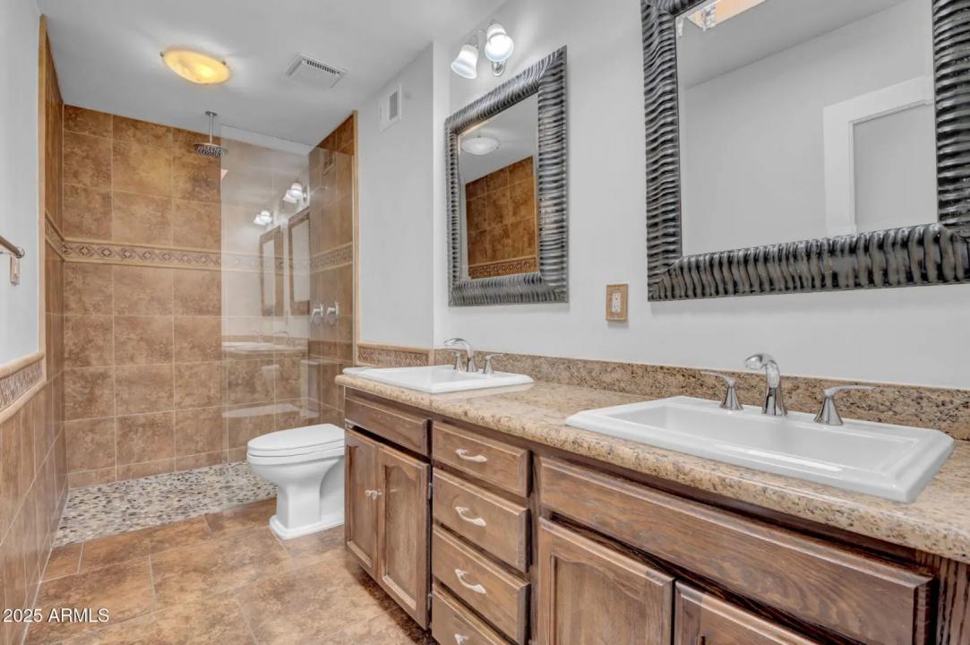 Real Estate Picture 27