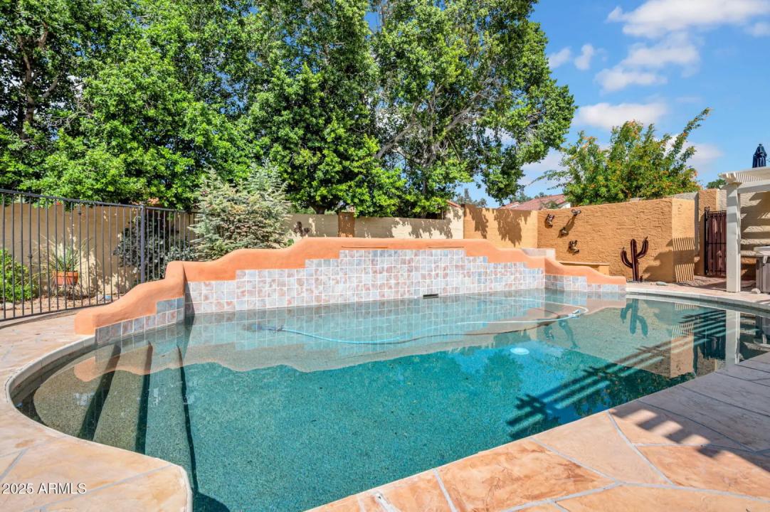 Real Estate Picture 35