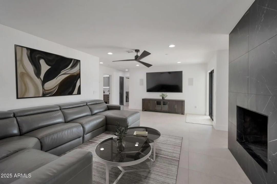 Real Estate Picture 21