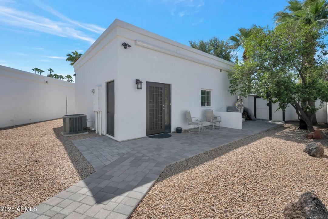 Real Estate Picture 35