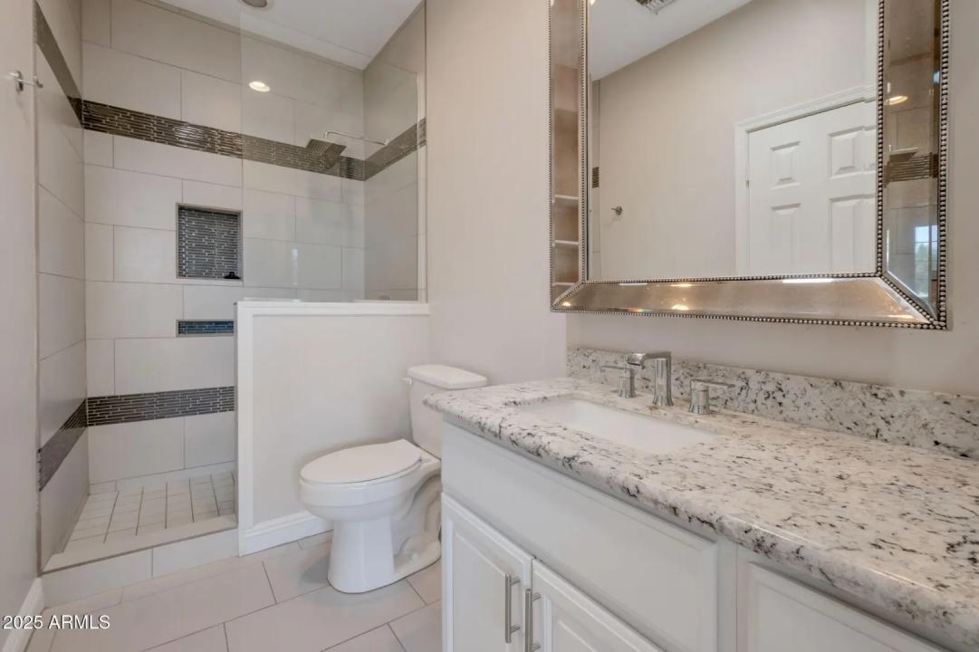 Real Estate Picture 38