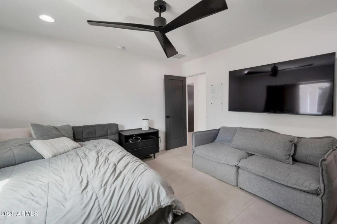 Real Estate Picture 27