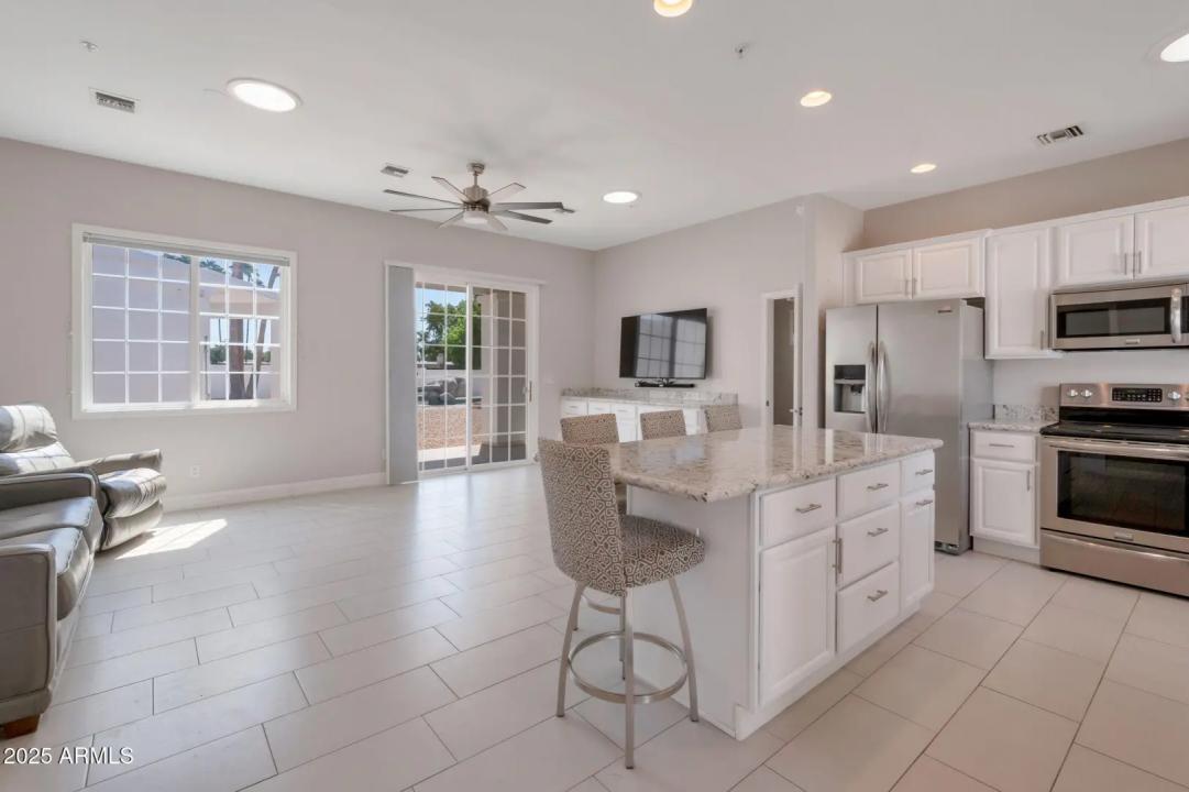 Real Estate Picture 36