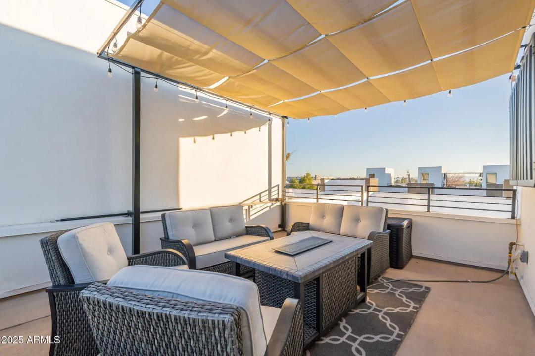 Real Estate Picture 22