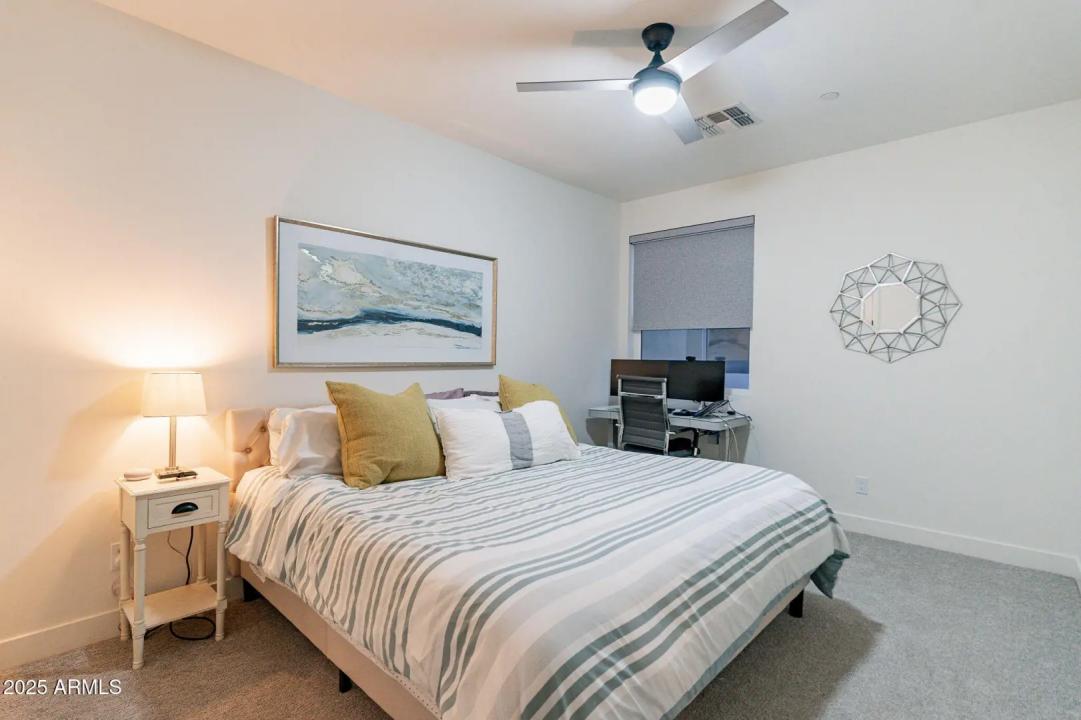 Real Estate Picture 18