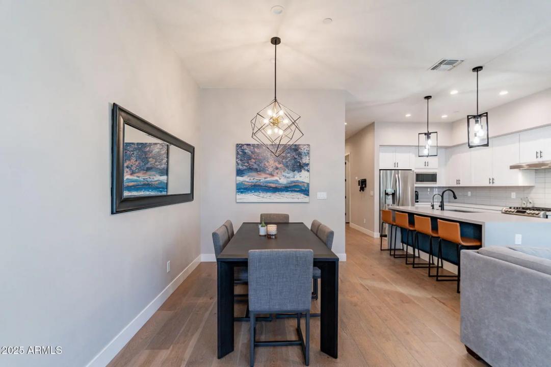 Real Estate Picture 8