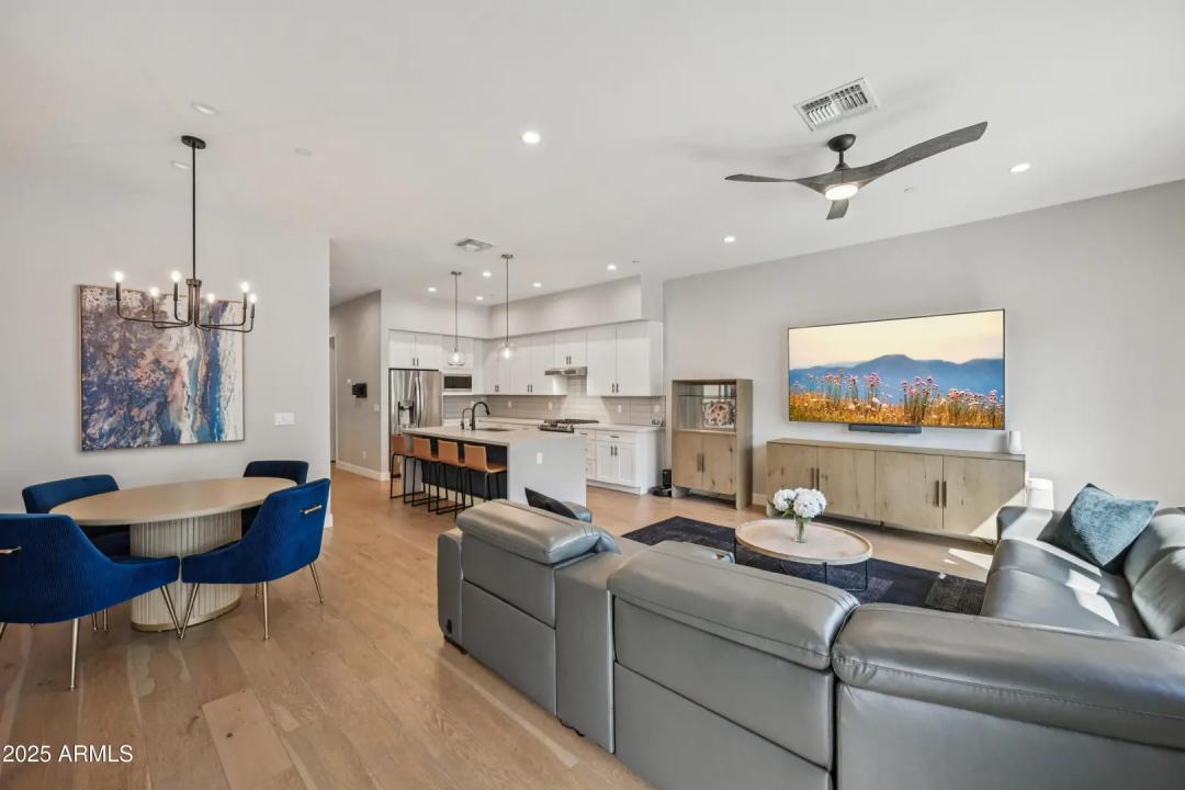 Real Estate Picture 13