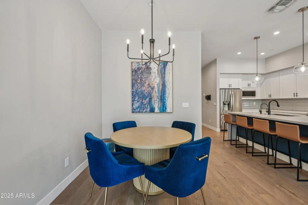 Real Estate Picture 16