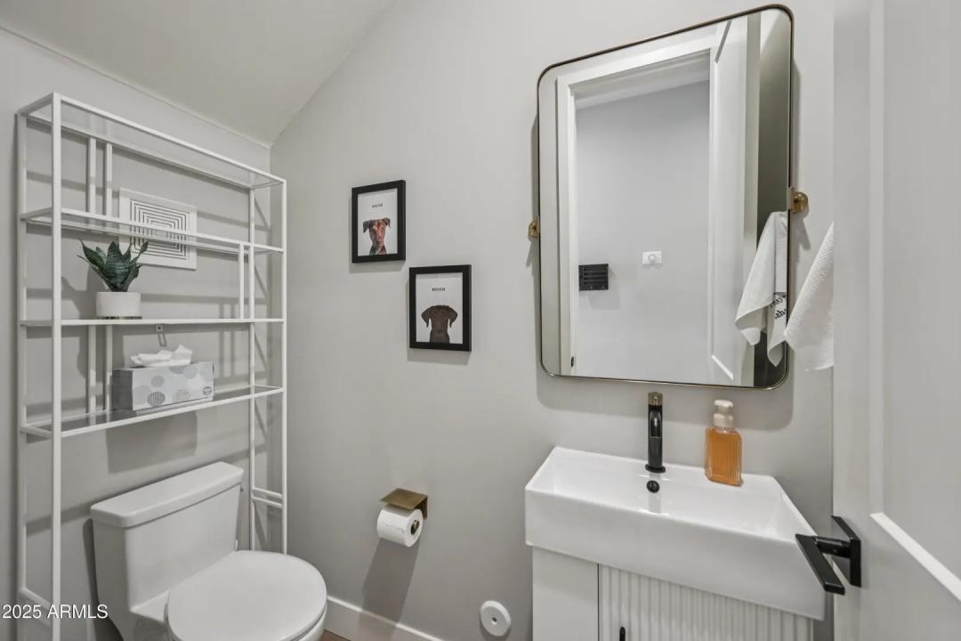 Real Estate Picture 18
