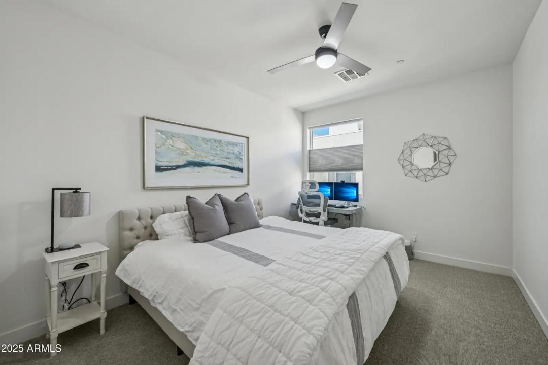 Real Estate Picture 25