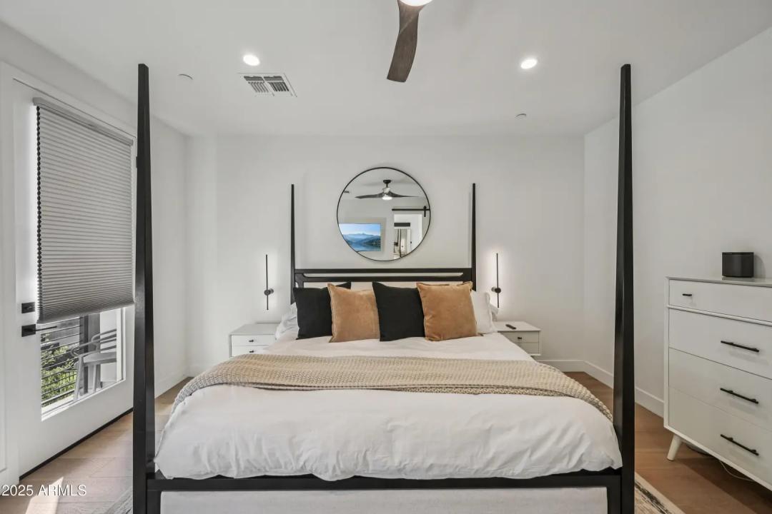 Real Estate Picture 19