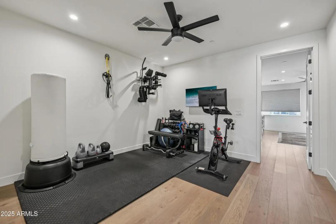 Real Estate Picture 23